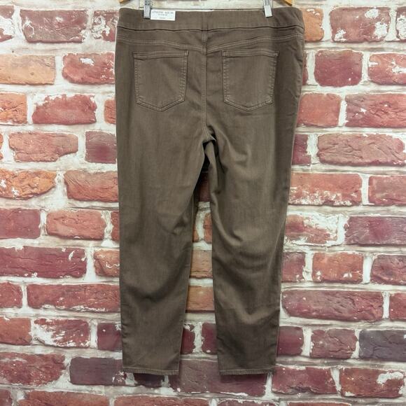 Chicos Jegging Jeans Women's 16 Brown Worn Look Stretchy Button Accent Ankle - Picture 2 of 8